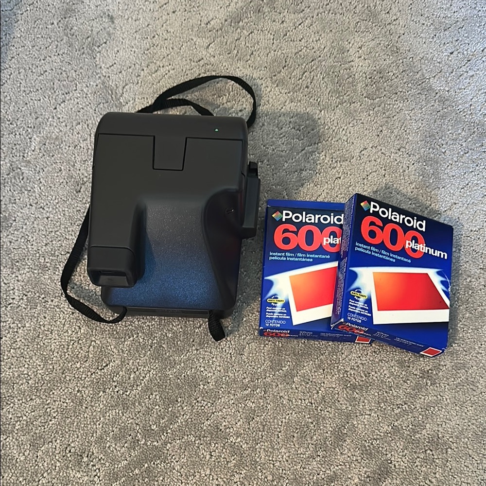 Polaroid Black Portable Cassette Player with Strap